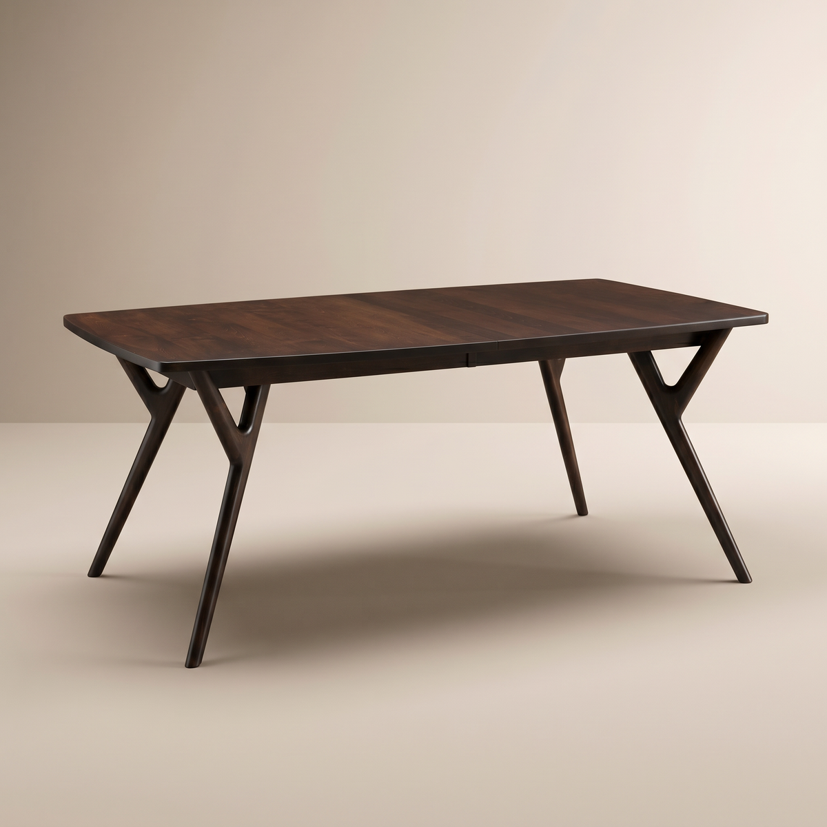 Wesley dining table
